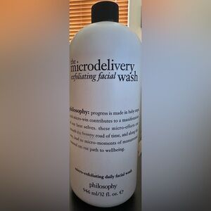 Brand new Philosophy Microdelivery exfoliating facial wash. 32 fl oz.